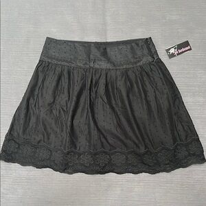 **NWT** JUNIOR ELEGANT LINED BLACK SKIRT SZ 9